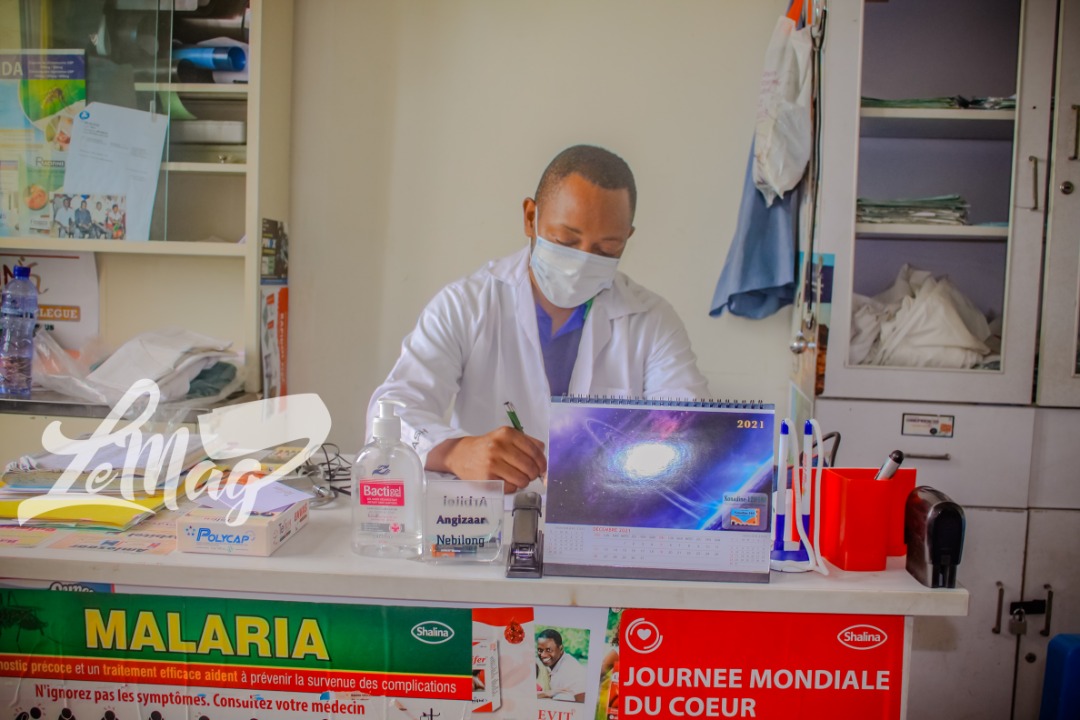  Dr Hugues Moro Balume