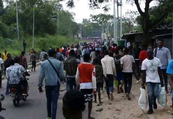 manifestation observée ce matin à l'unikin, photo Pepele news 