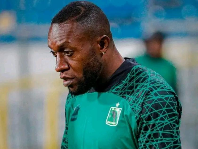 Lema Mabidi sous le maillot du désormais de son ancien Club, l'association Sportive Vita club. 