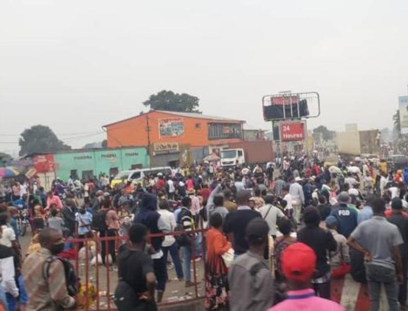 Grève des conducteurs de taxis et taxi-bus à Kinshasa.