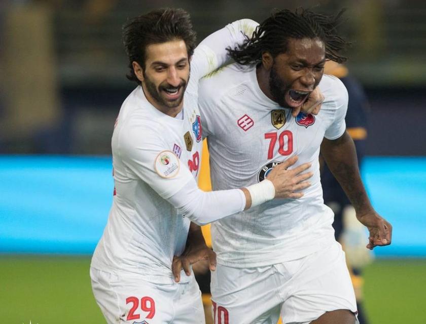 Dieumerci Mbokani offre la coupe du Koweït à son club 