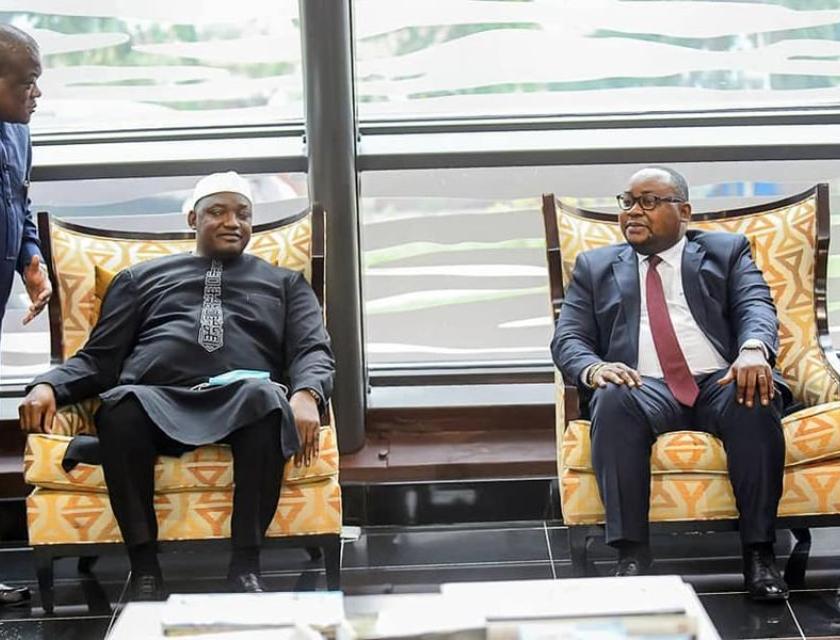 Adama Barrow à l’aéroport de N'djili à Kinshasa. 