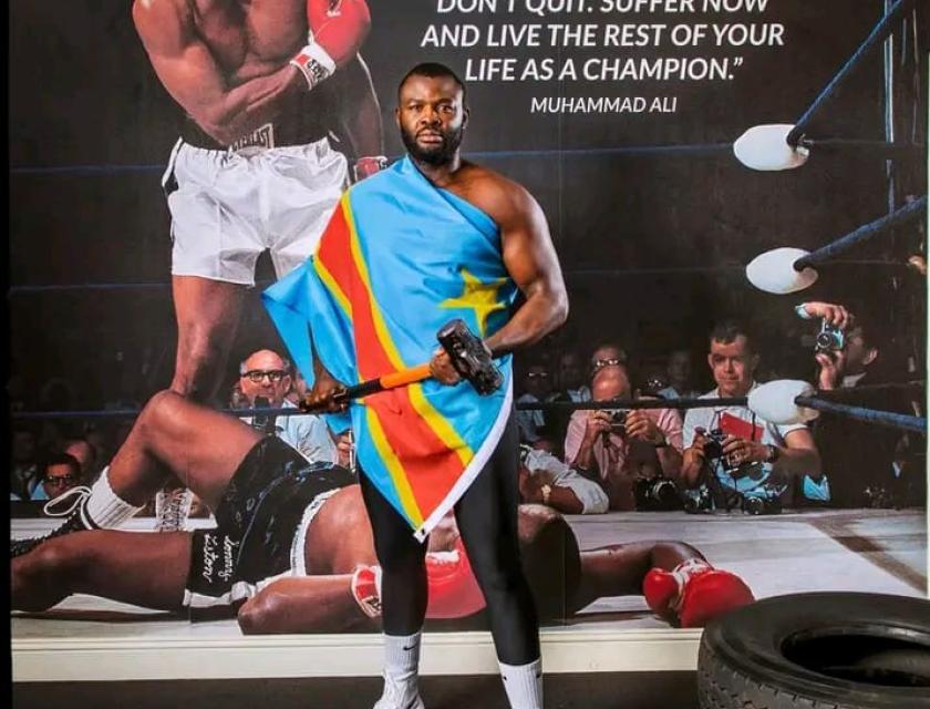 Le boxeur Congolais Martin Bakole 