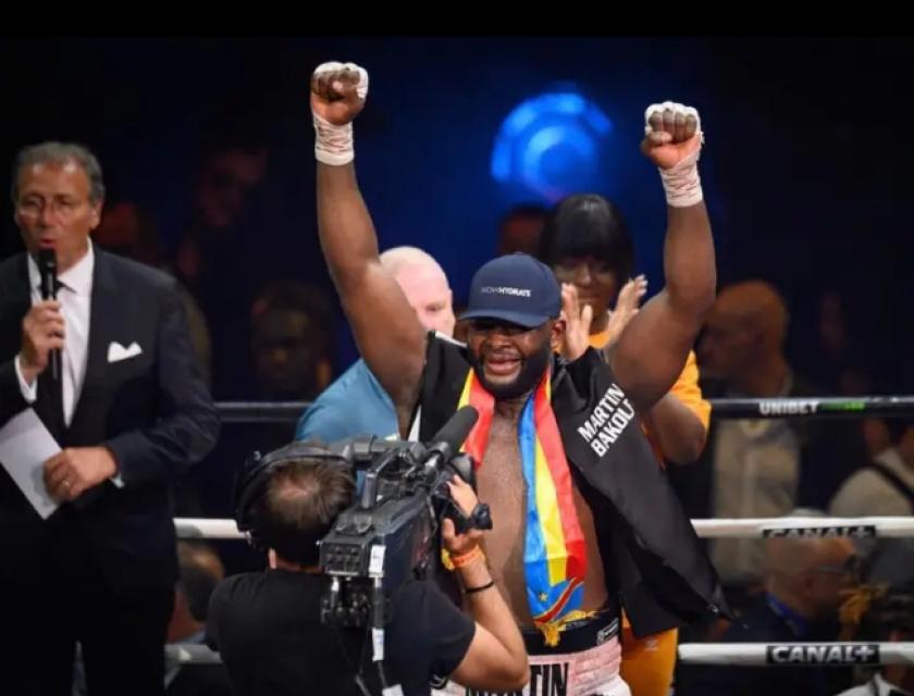 Martin Bakole lors de sa victoire face à Tony Yoka à Accor Arena de Paris