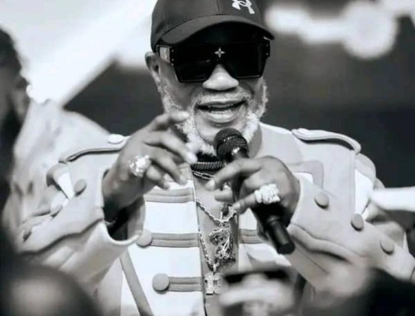 Koffi Olomide, lors de son concert au Soudan du Sud, mercredi 15 février 2023. 