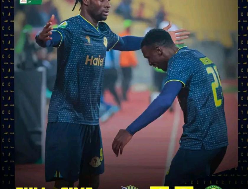 Fiston MAYELE lors de la Demi-finale retour de la Coupe de la CAF en Afrique du Sud. 