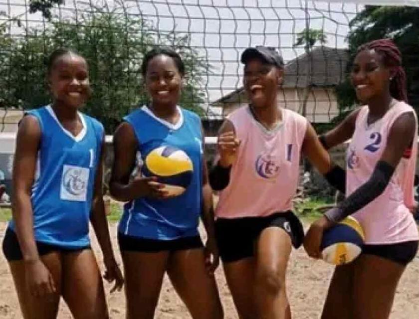 Les joueuses de beach volley 