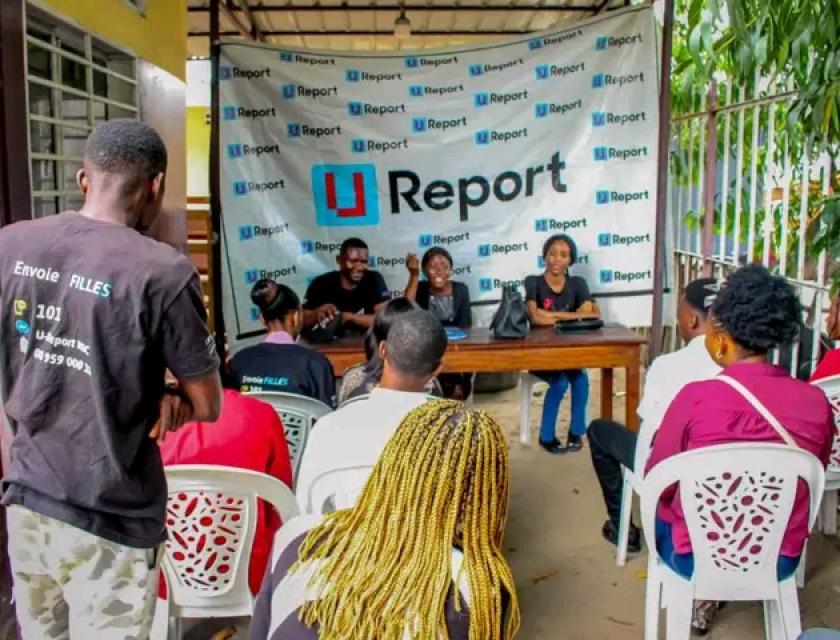 U-report Kinshasa dans une conférence avec les jeunes 
