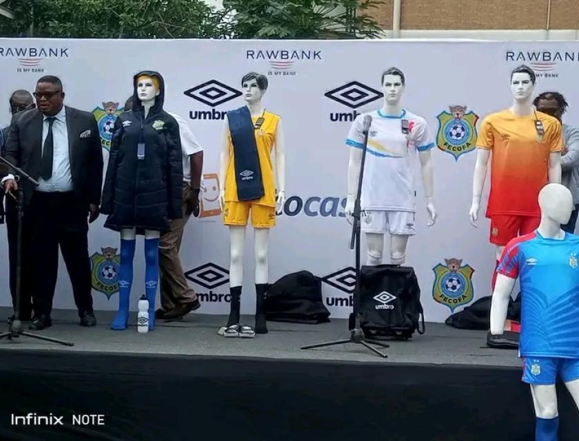 Kinshasa, cérémonie de présentation des maillots «Umbro » des équipes nationales de la République Démocratique du Congo. 