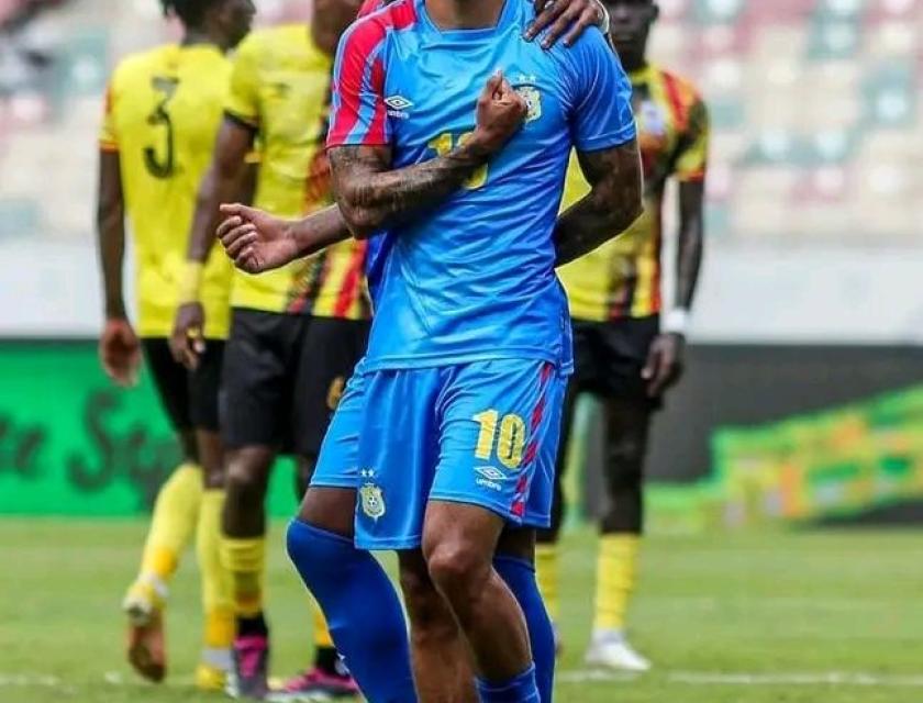 Theo Bongonda, l'attaquant congolais de Cadiz en Espagne, Ph. FECOFA, le 15 juin à Douala au Cameroun 