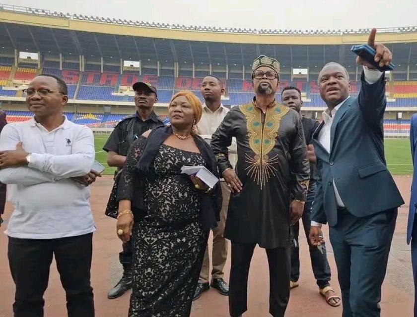 Félix Wazekwa en visite au stade des Martyrs 