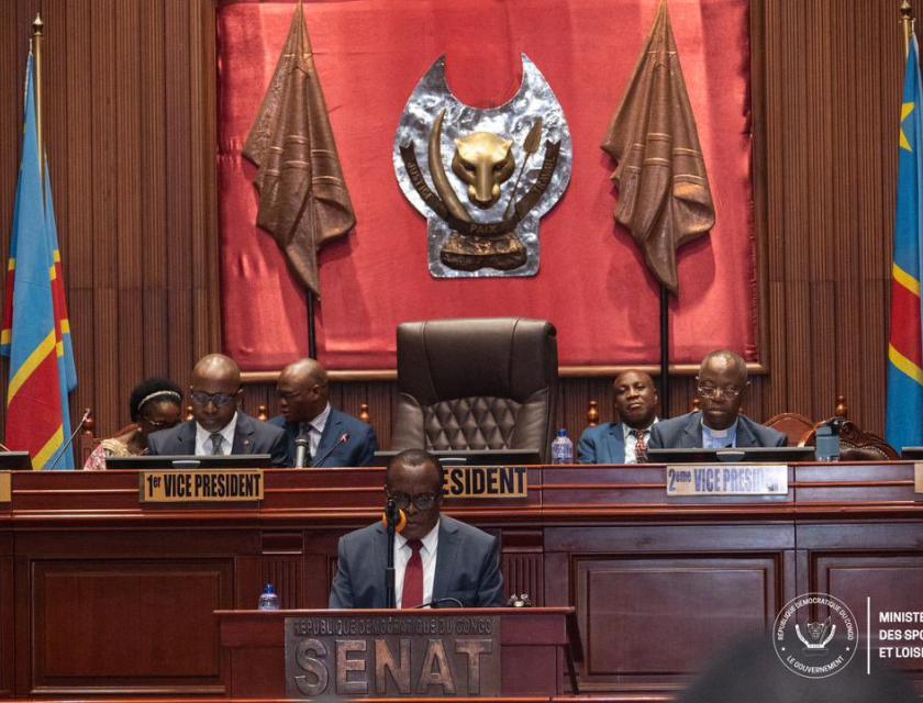 Au sénat, François-Claude Kabulo, Ministre de sports et loisirs