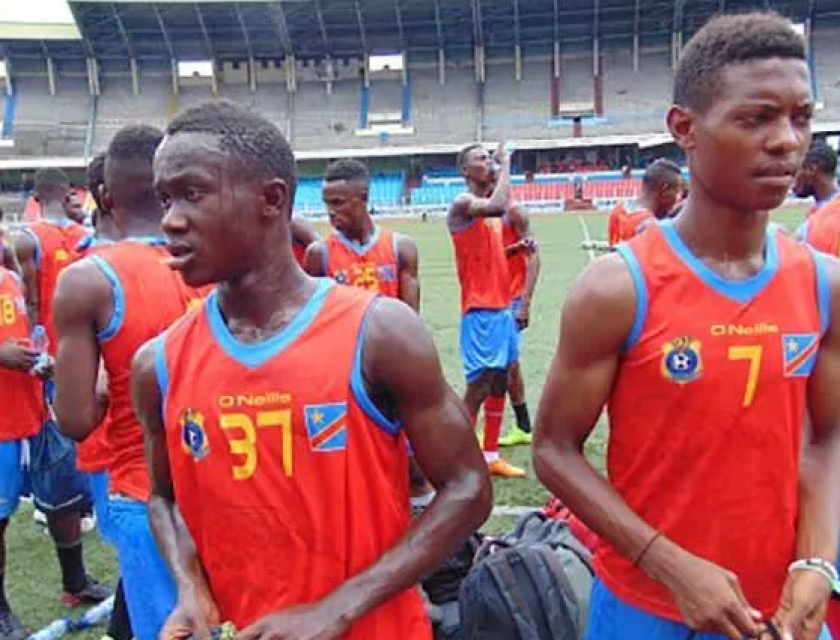 Stade de martyr, la sélection nationale en  congolais des moins de 20 ans en stage de préparation pour le tournoi «Fatshi Cup »prévu à Kinshasa 