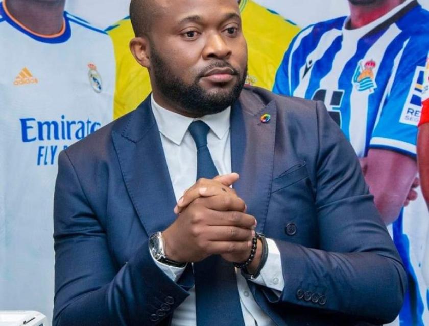 le chargé de la commercialisation de nouveaux maillots de la RDC, Bob Richard Makandalele