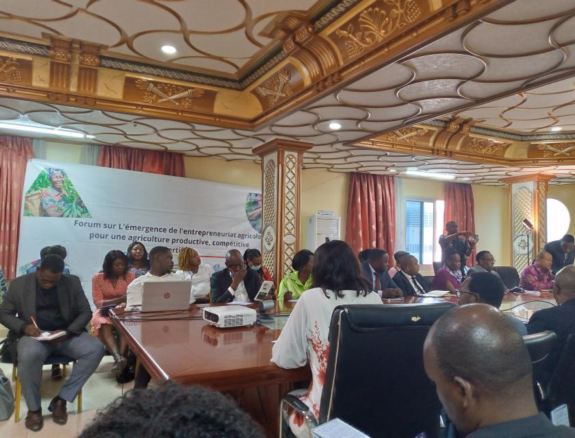 Les participants au forum agricole à Anapex 
