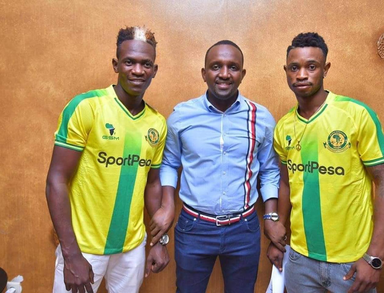 Mukoko à droit et Tuisila à gauche