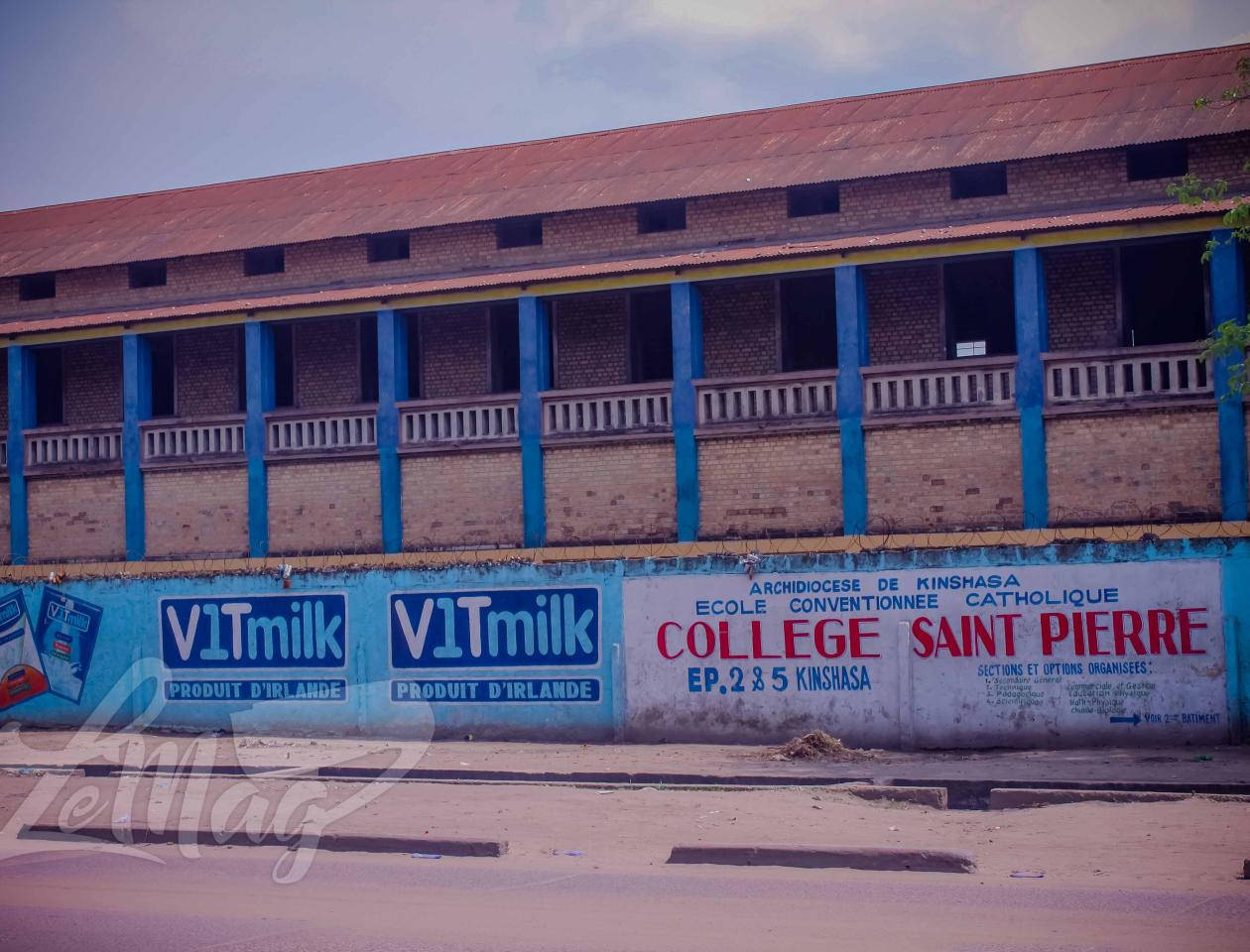 La devanture du collège St Pierre dans la commune de Kinshasa 