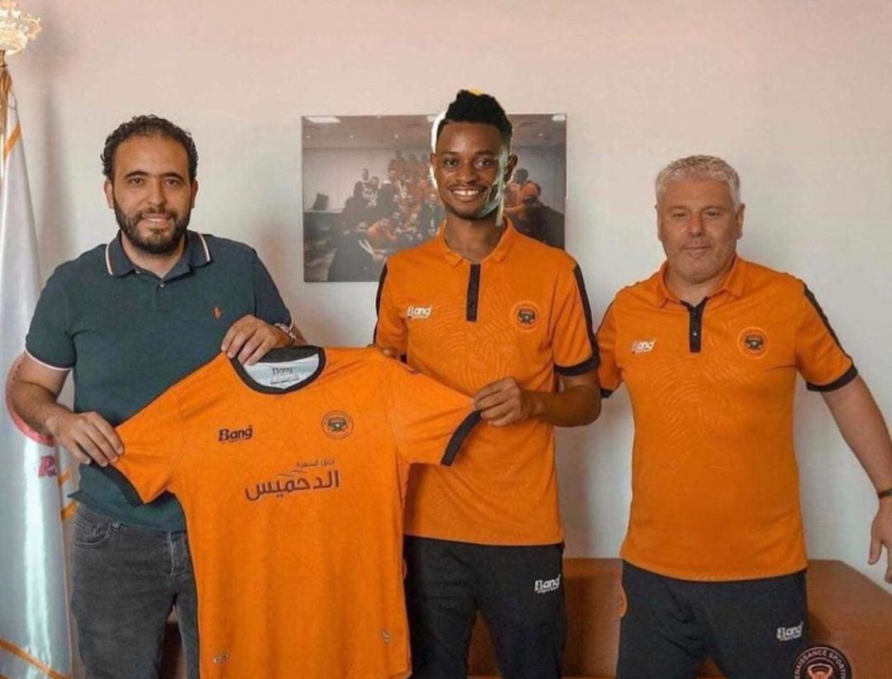 Rossien Tusila avc les dirigeants de RS Berkane