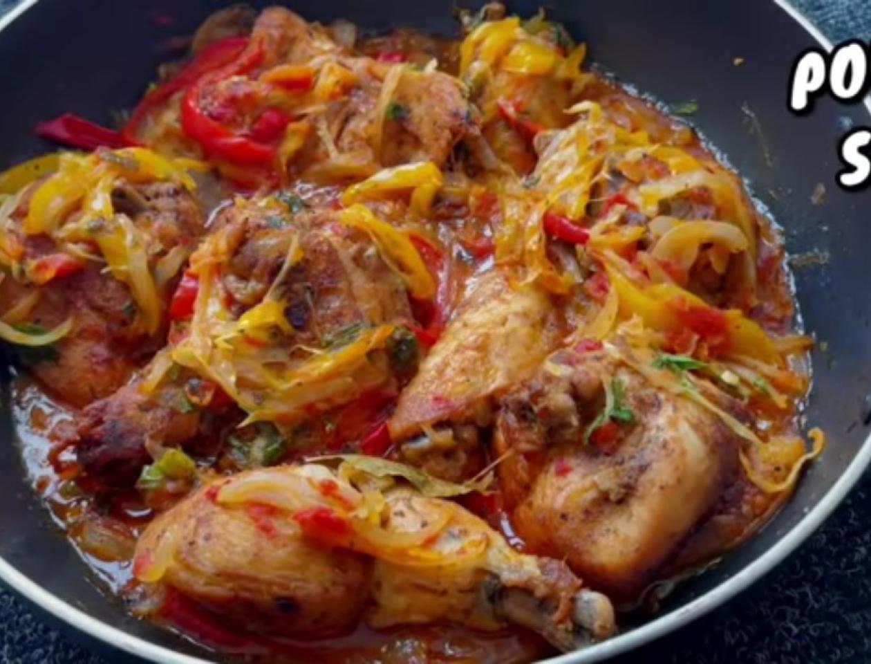 Poulet sauté aux légumes bien assaisonné, une recette très délicieuse