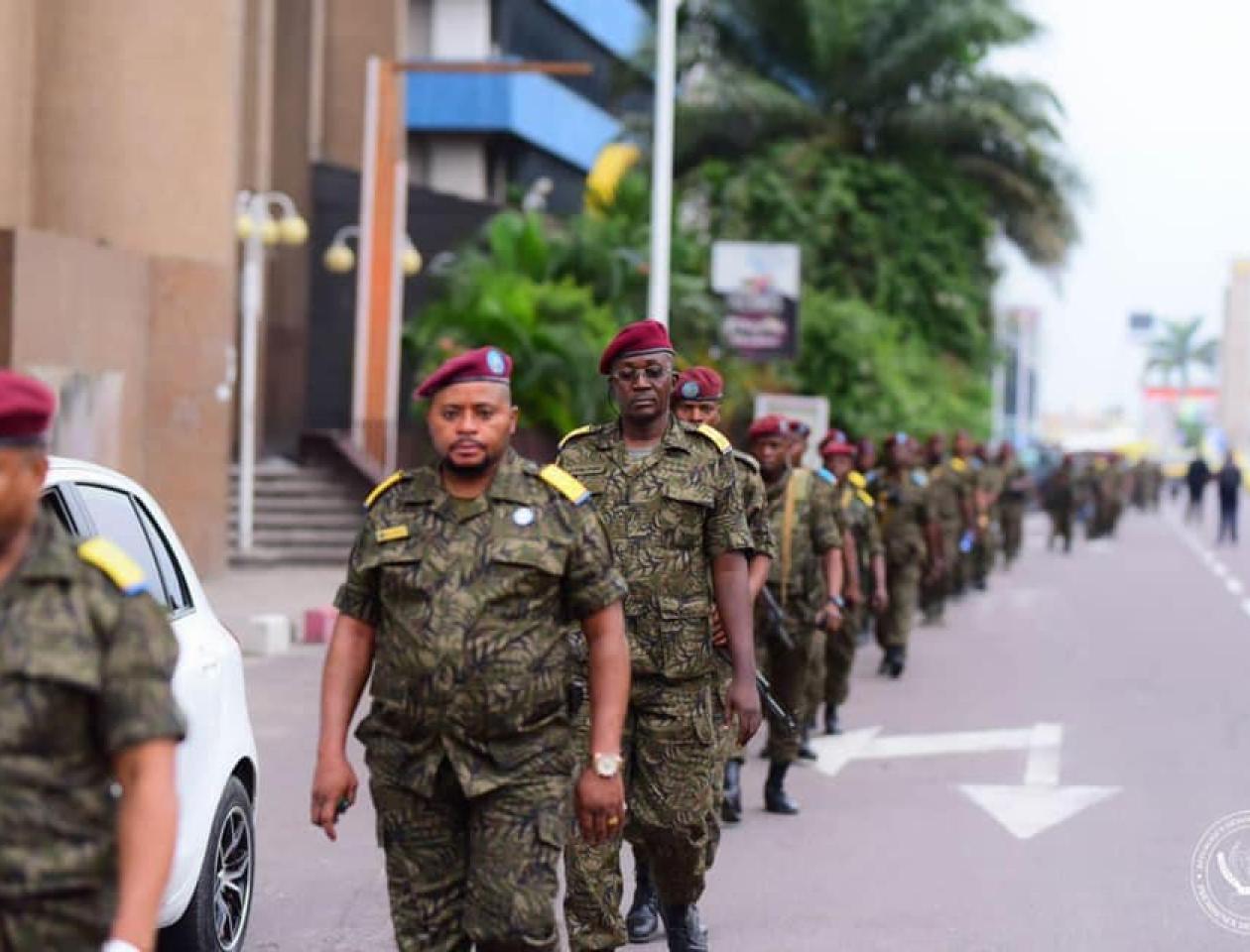 La Garde Républicaine lors de marche d'endurance à Kinshasa.