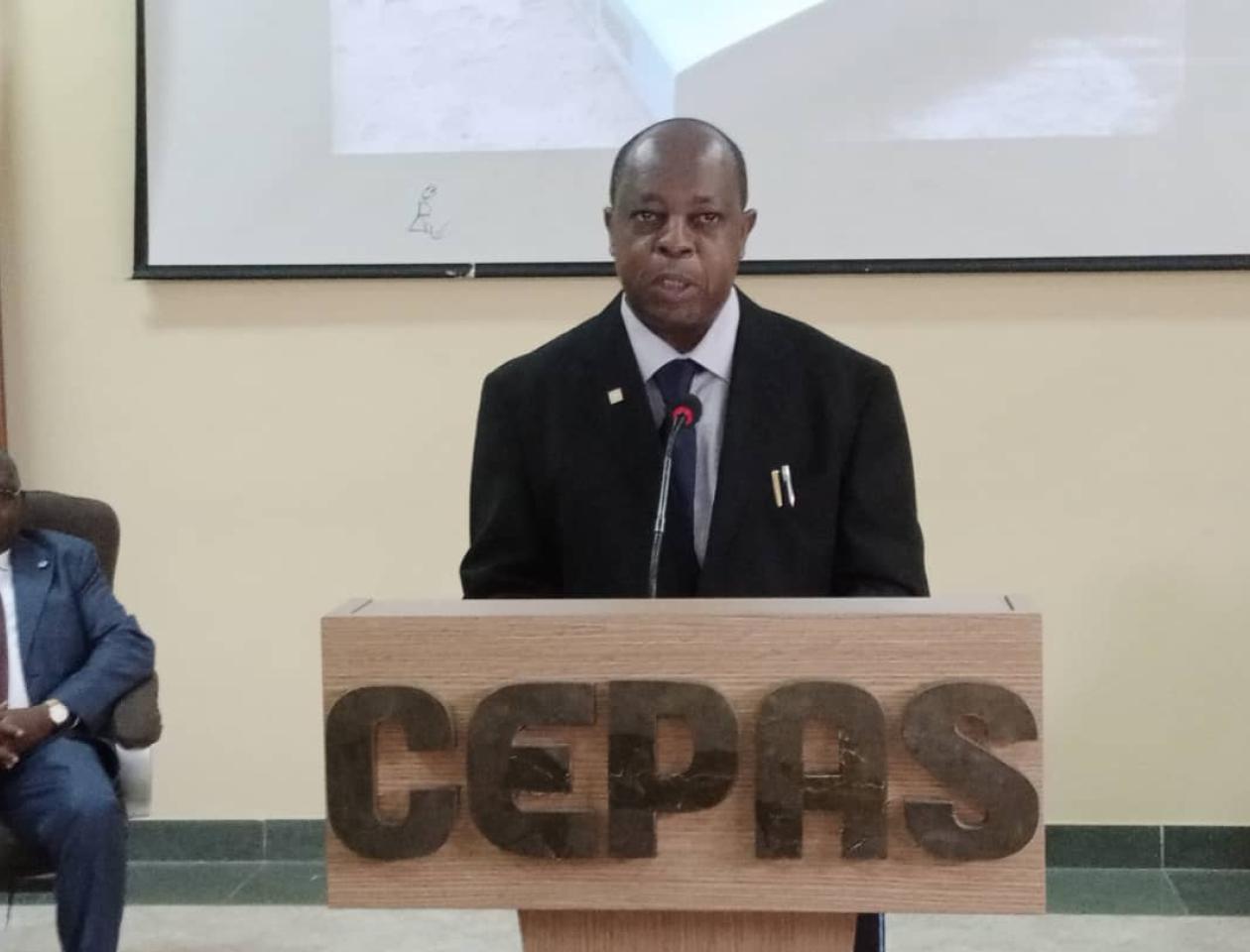 Père jésuite congolais Rigobert Minani