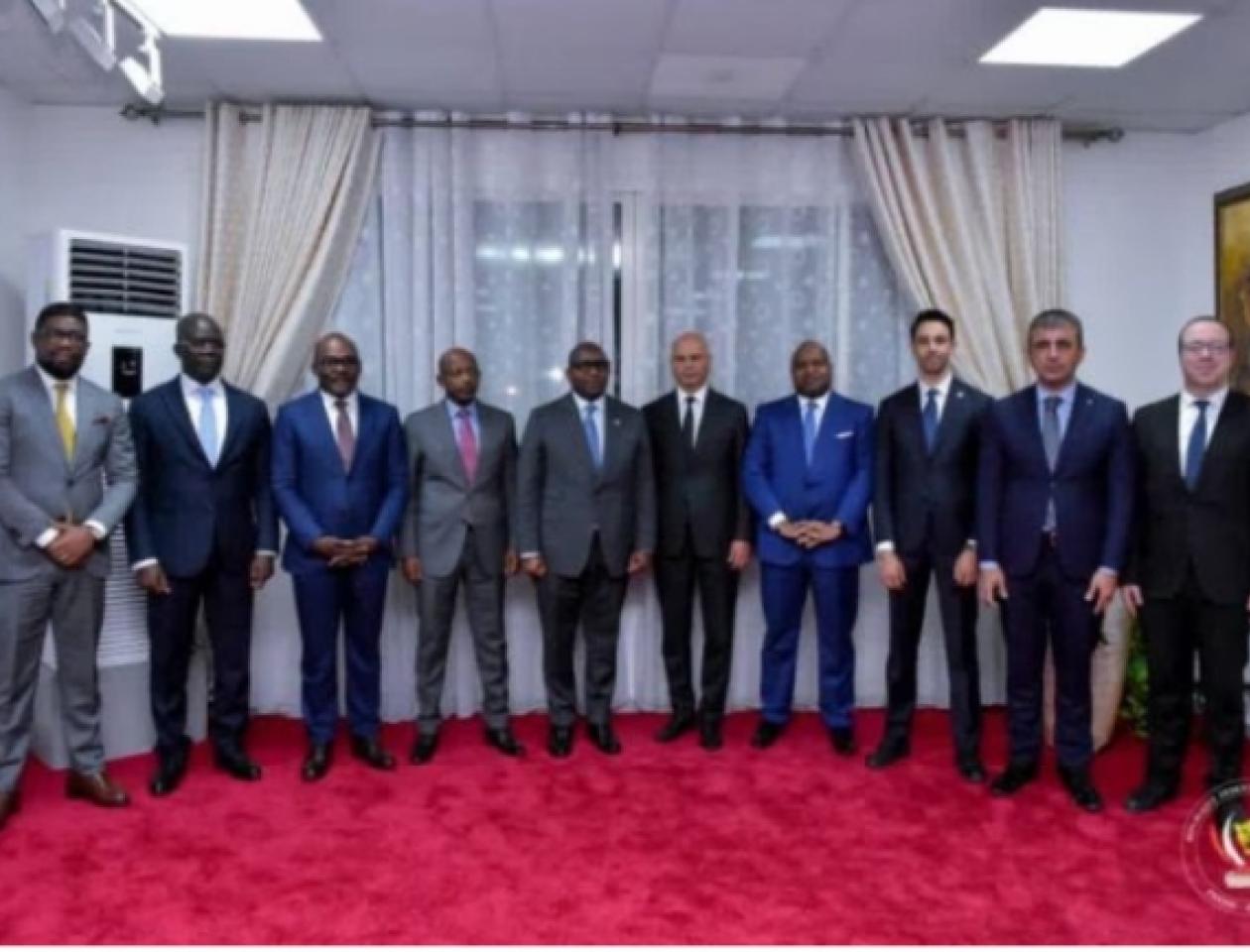 Photo prise jeudi 7 juillet 2022 après la signature d'un contrat entre la République démocratique du Congo et l'entreprise Turque "Summa" pour la construction de deux grandes infrastructures à Kinshasa. Photo présidence