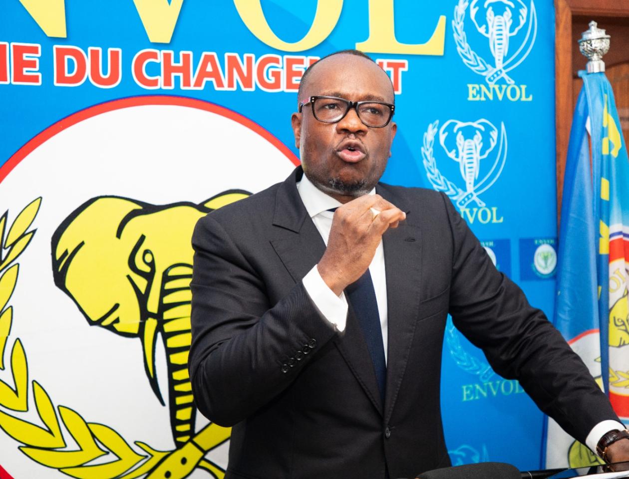 Delly Sesanga lors de son point de presse