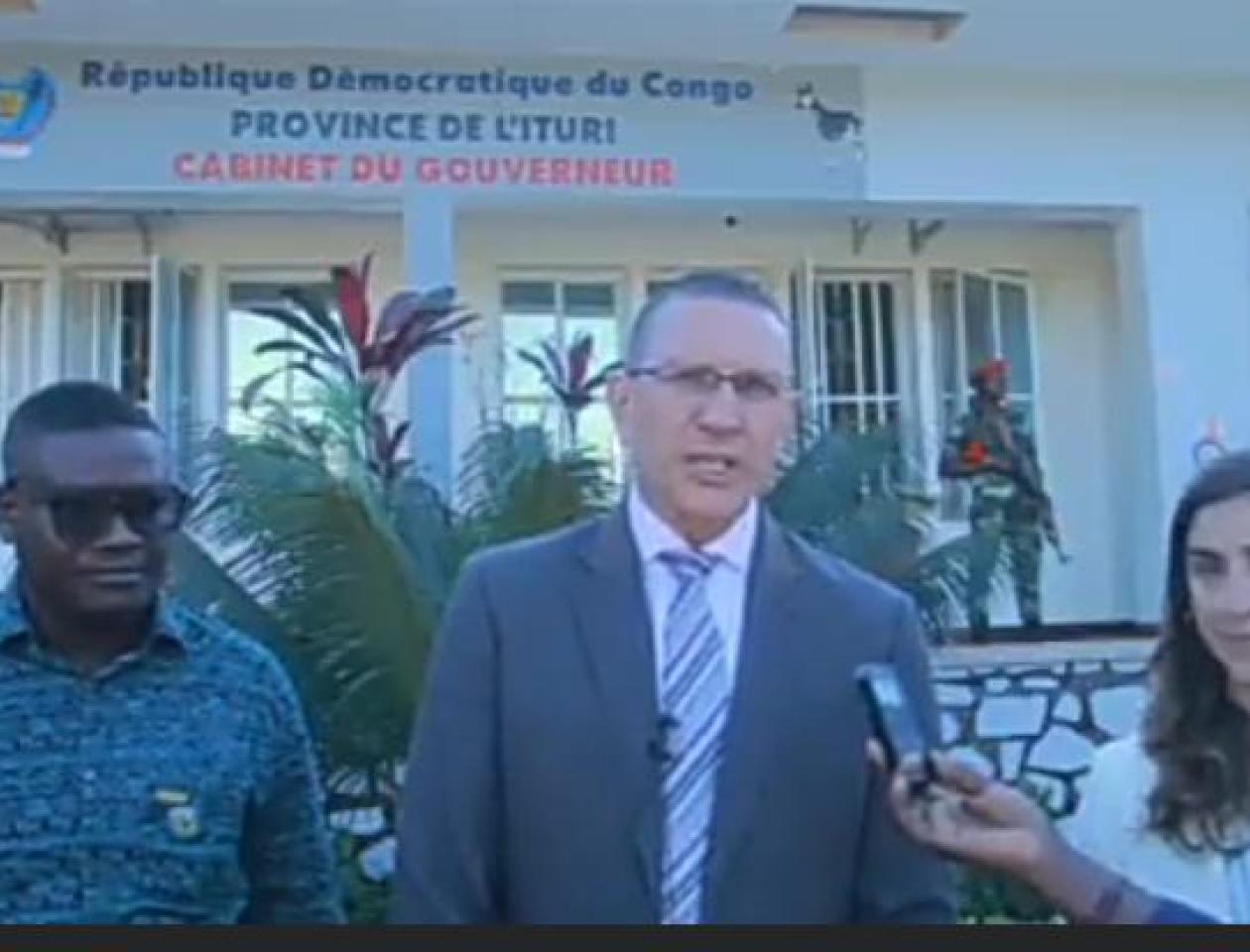 Bunia, chef de la coopération de l'Union Européenne en RDC, Laurent SILANO ( au milieu), 28 avril 2023.