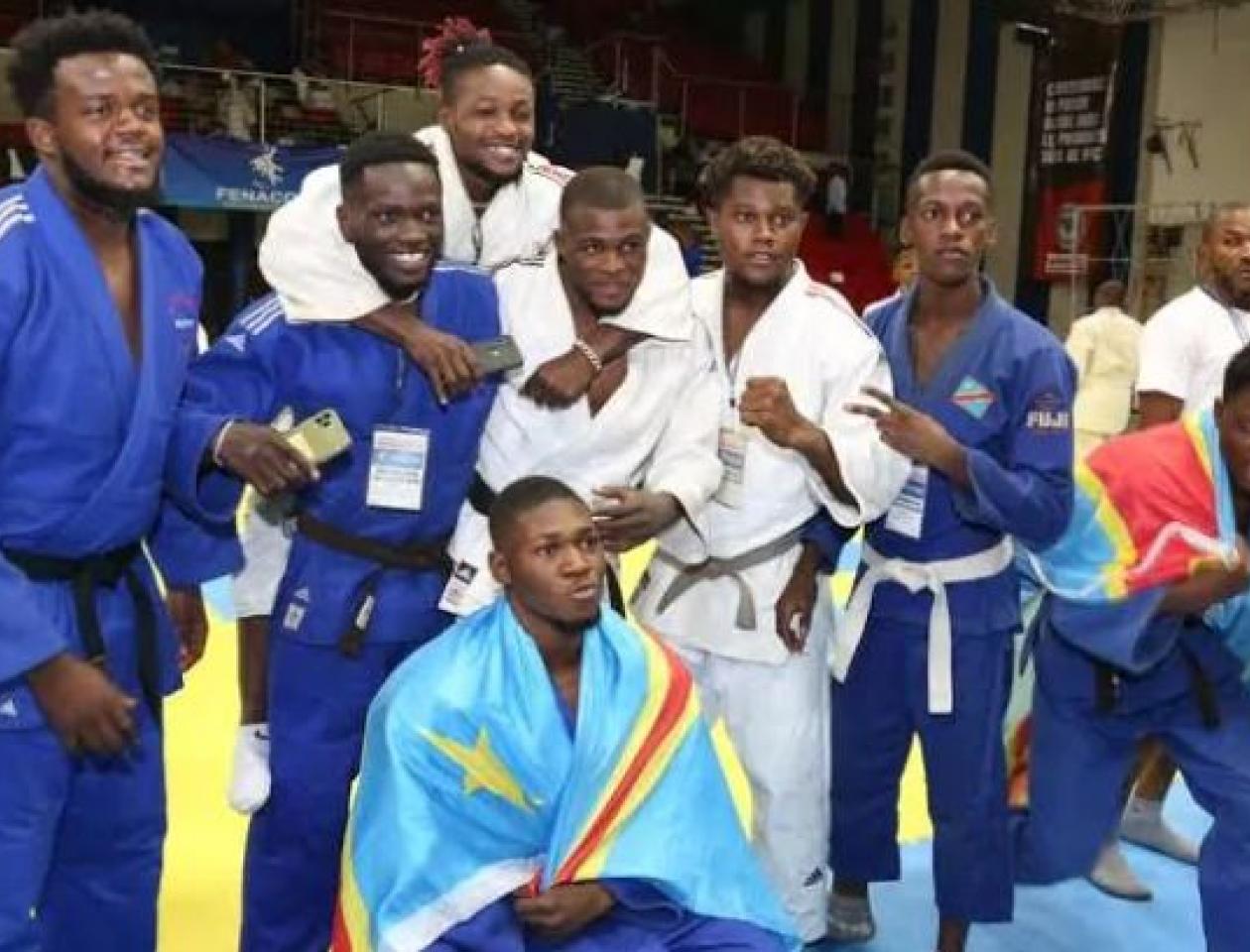 Léopards Judo à Luanda 