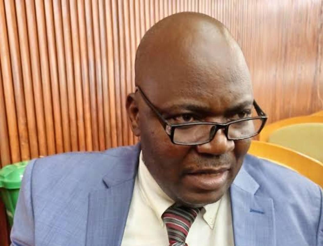 Denis Tshibang déplorant le problème d'électricité de Luilu à lomami 