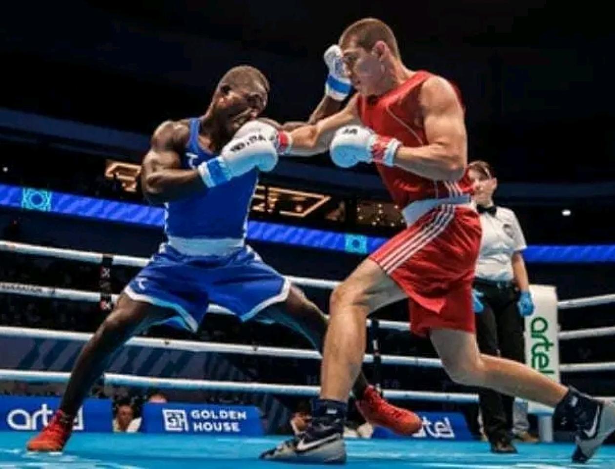 Coupe du monde de boxe, Nathan MBELI lors de sa défaite, 2023.