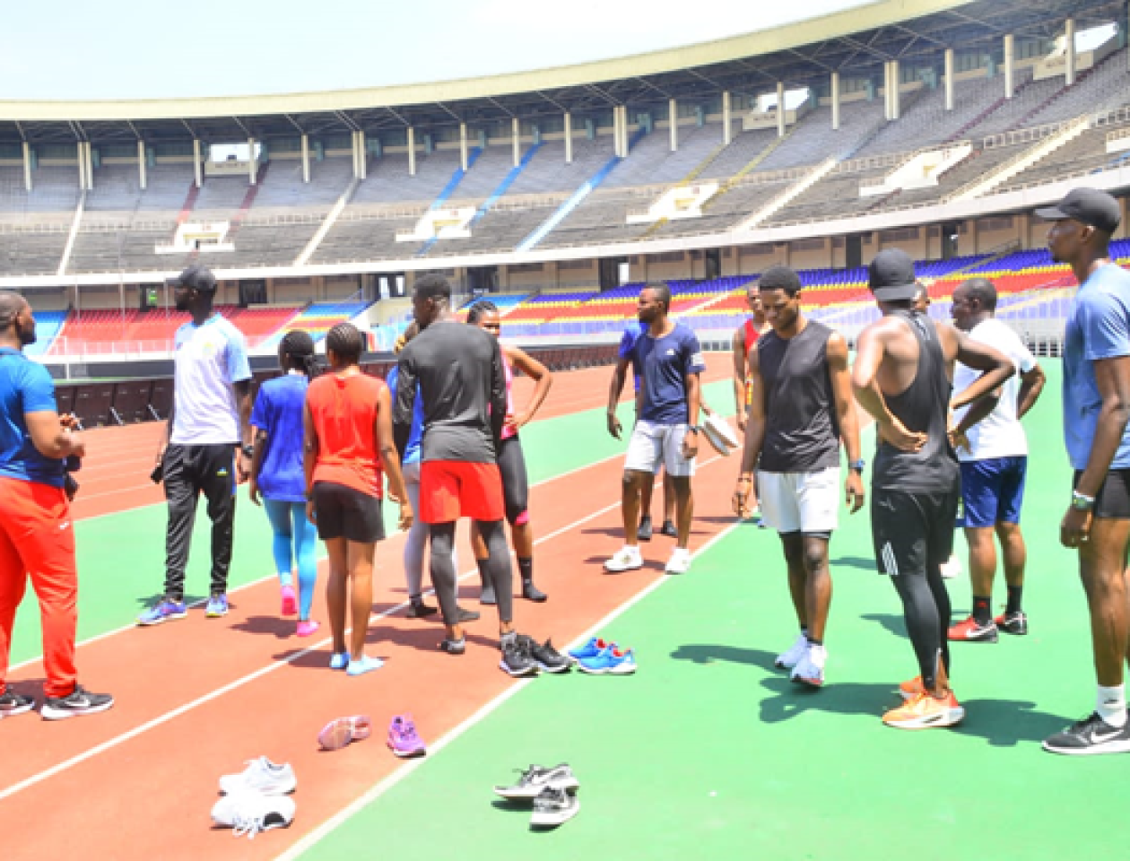 formation des officiels techniques niveau 1 en athlétisme et en judo au stade des Martyrs, le lundi 24 octobre 2022. 