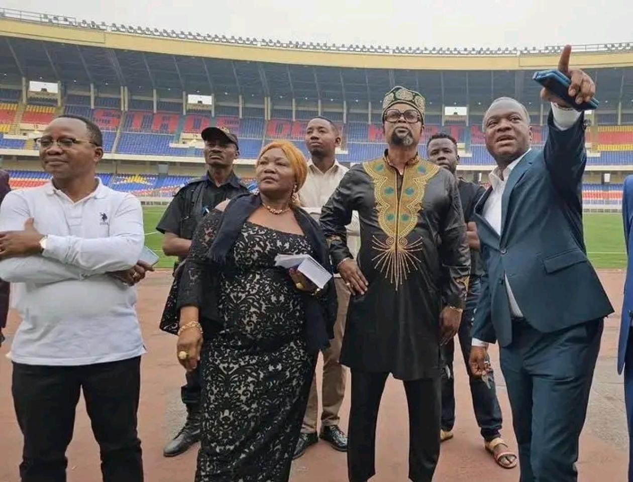 Félix Wazekwa en visite au stade des Martyrs 