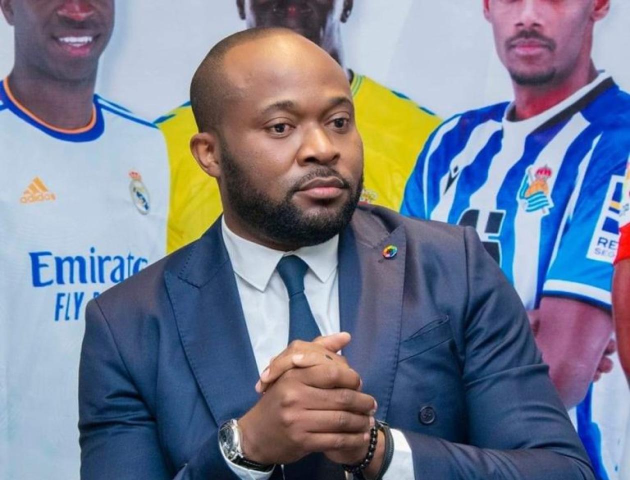 le chargé de la commercialisation de nouveaux maillots de la RDC, Bob Richard Makandalele